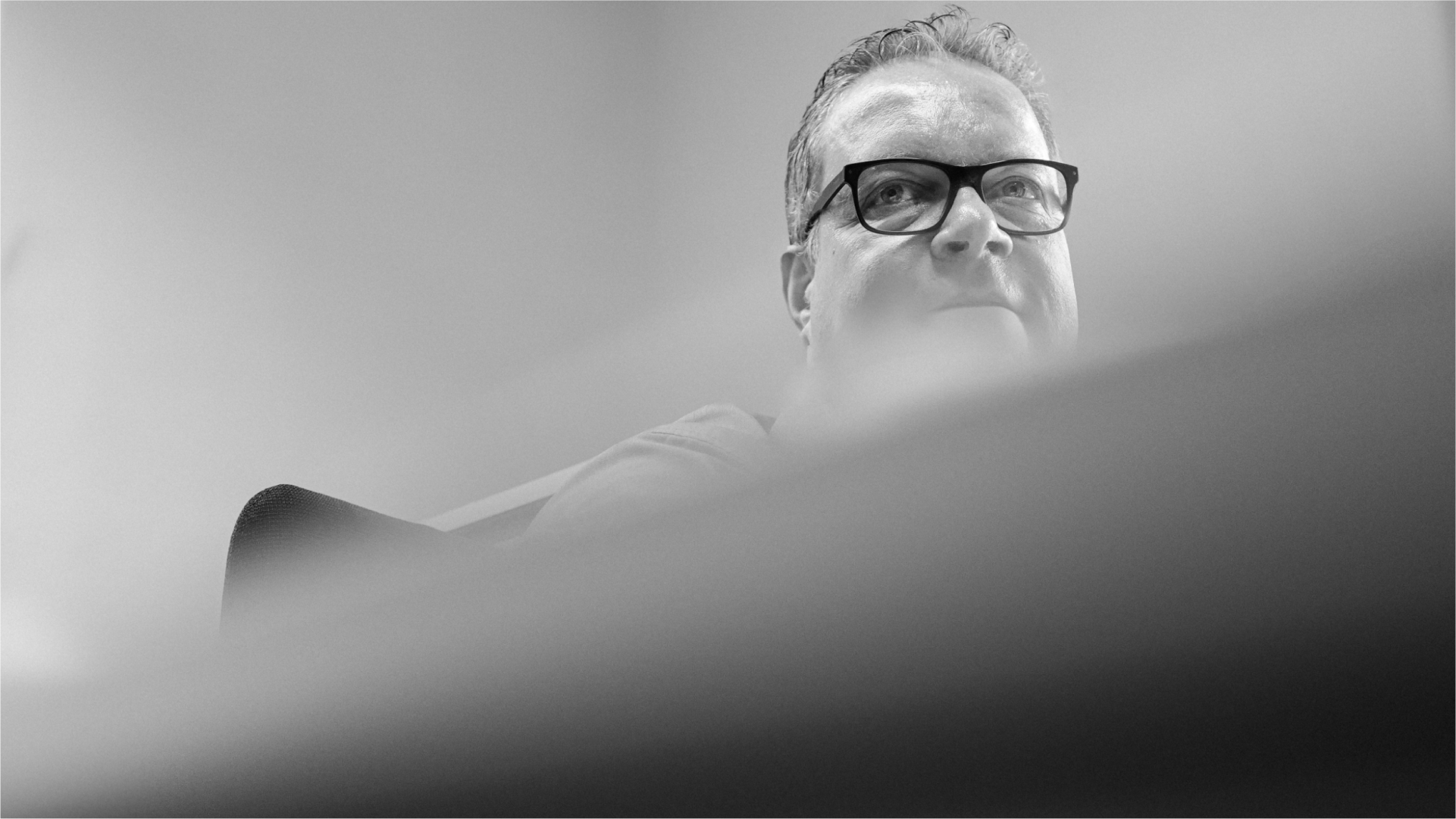 Mitarbeiter mit Brille